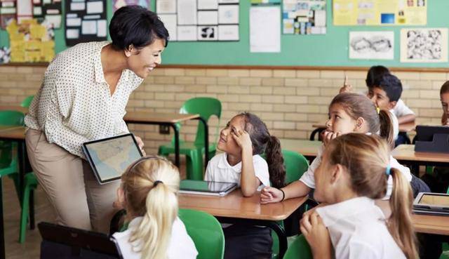 办公室僵尸起义